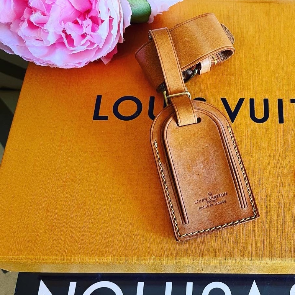 Authentic Louis Vuitton Luggage Tag in beautiful honey vachetta